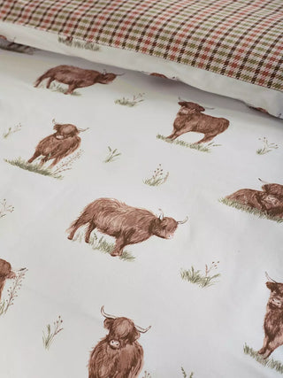 Angus Highland Cow Duvet Cover | Natural