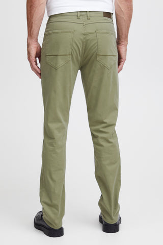 FQ1924 Paul 5 Pocket Chino Olivine