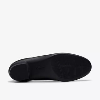 Shaya Poppy | Black Leather