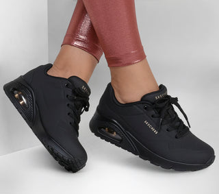 UNO - Stand on Air Trainer | Black