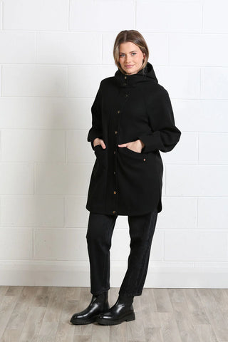 Joanna Coat | Black