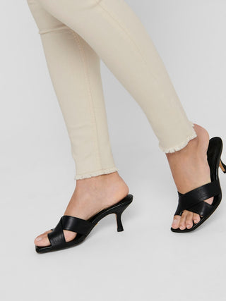 Blush Mid Waist Skinny Jean | Ecru
